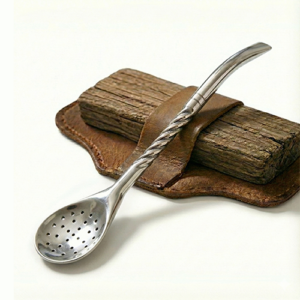 Bombilla de Alpaca Pico de Loro Cincelada 18cm - Calidad Premium: imagen 1